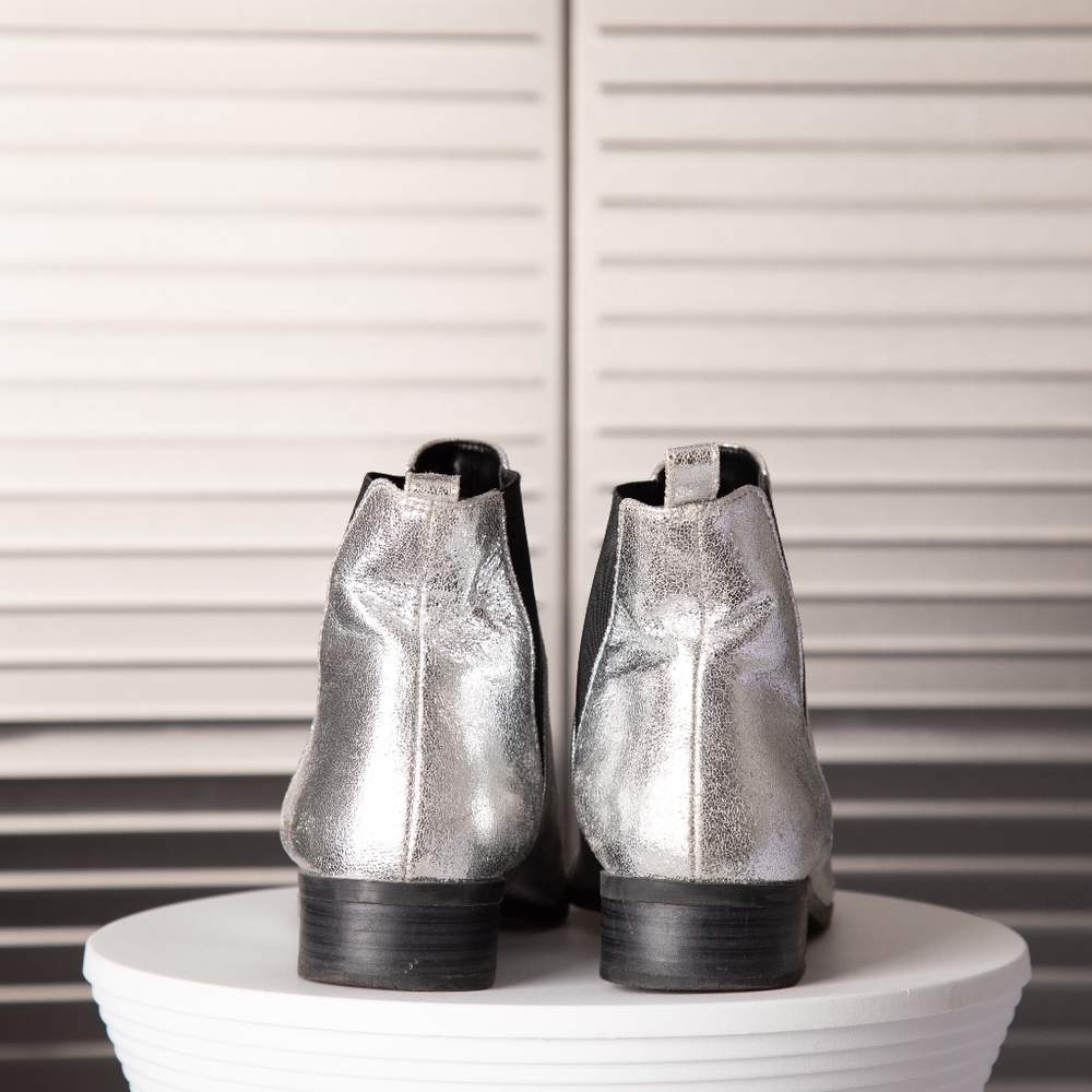 Shoes - Picture 3 of 3